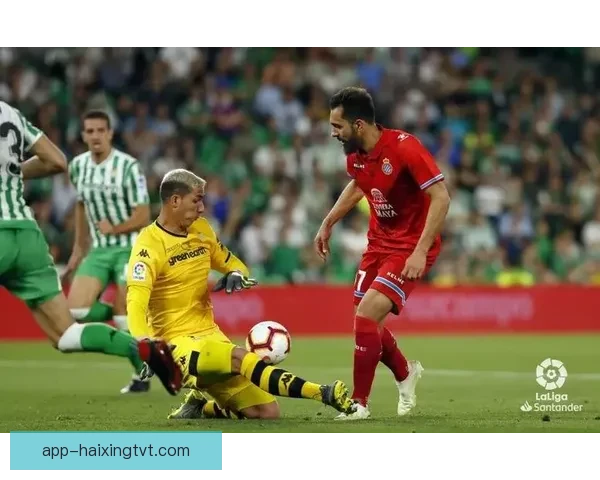 梅洛关键进球助力卡美奥尼罗斯双方激战战成平局